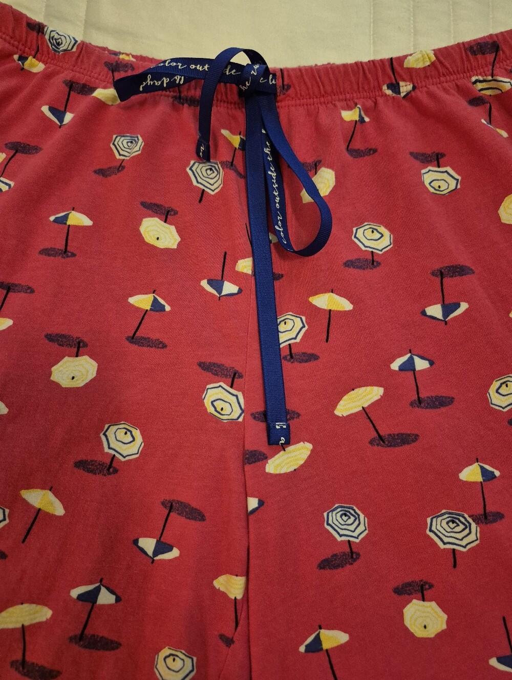 HUE Rasberry Umbrella Print Knee-Length Bermudas - Picture 5 of 6